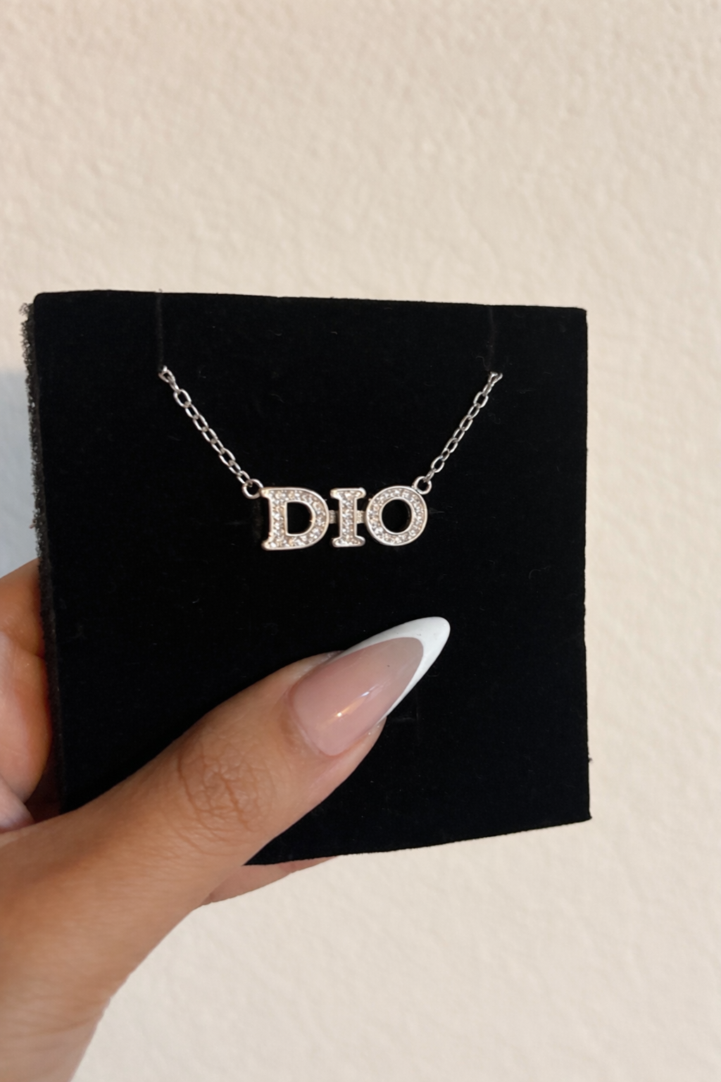 DIO NECKLACE